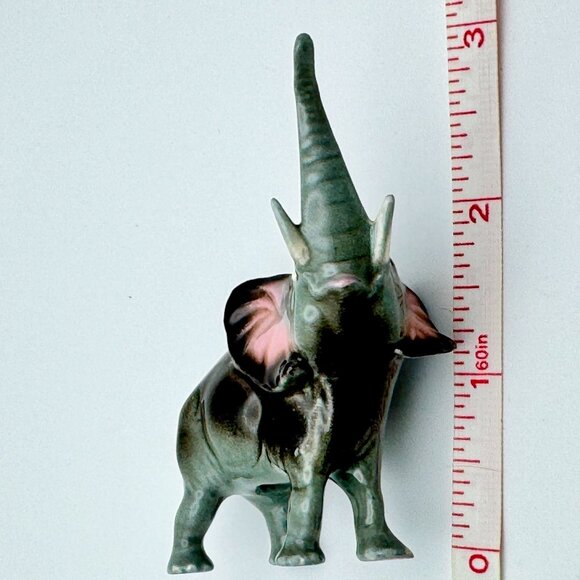 Vintage Hagen Renaker Ceramic Elephant Figurine Hand-Painted 3" Tall Gray & Pink - Picture 7 of 8